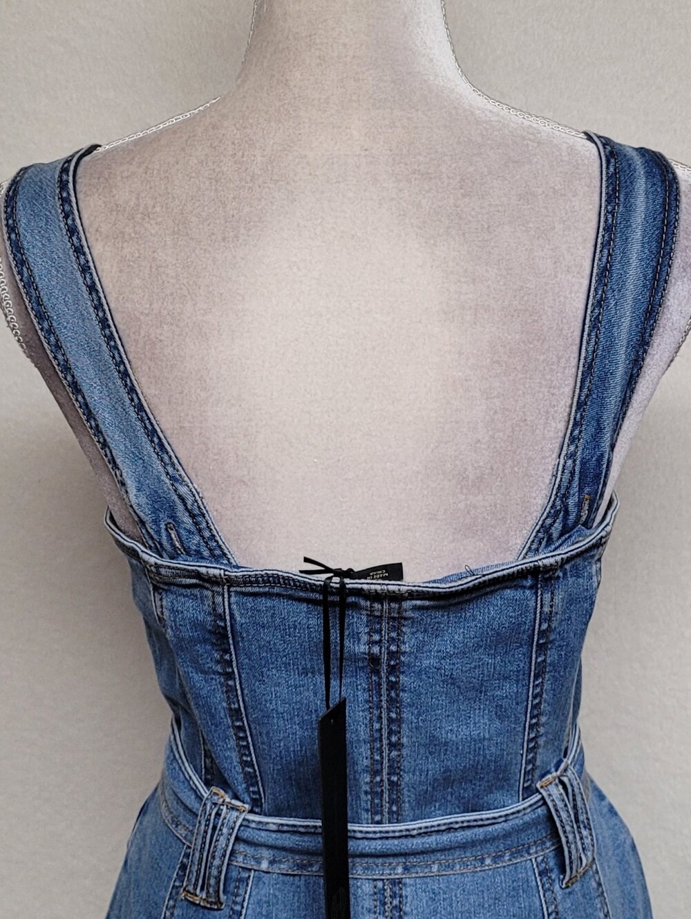 House of Harlow Stretchy Denim Belted Sweetheart Neck Fit & Flare Midi Dress 10 - Picture 9 of 13